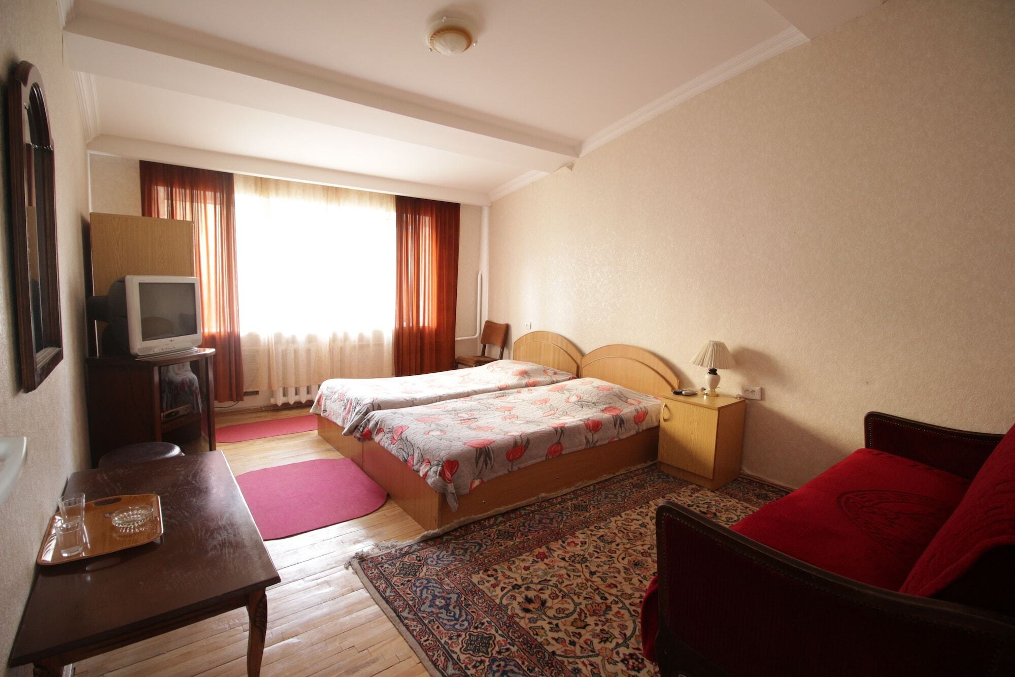 Hotel Bu Tbiliszi Kültér fotó